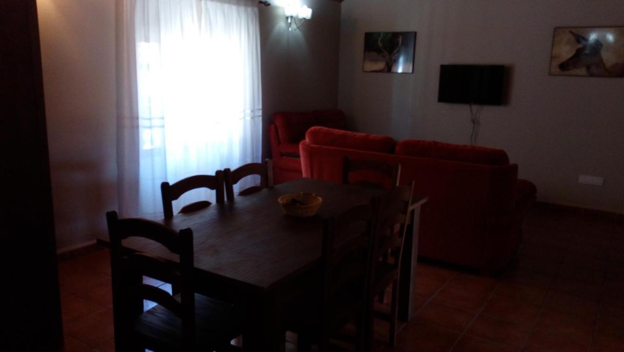 Apartamentos Rurales Casas De Los Maestros Talarrubias Esterno foto