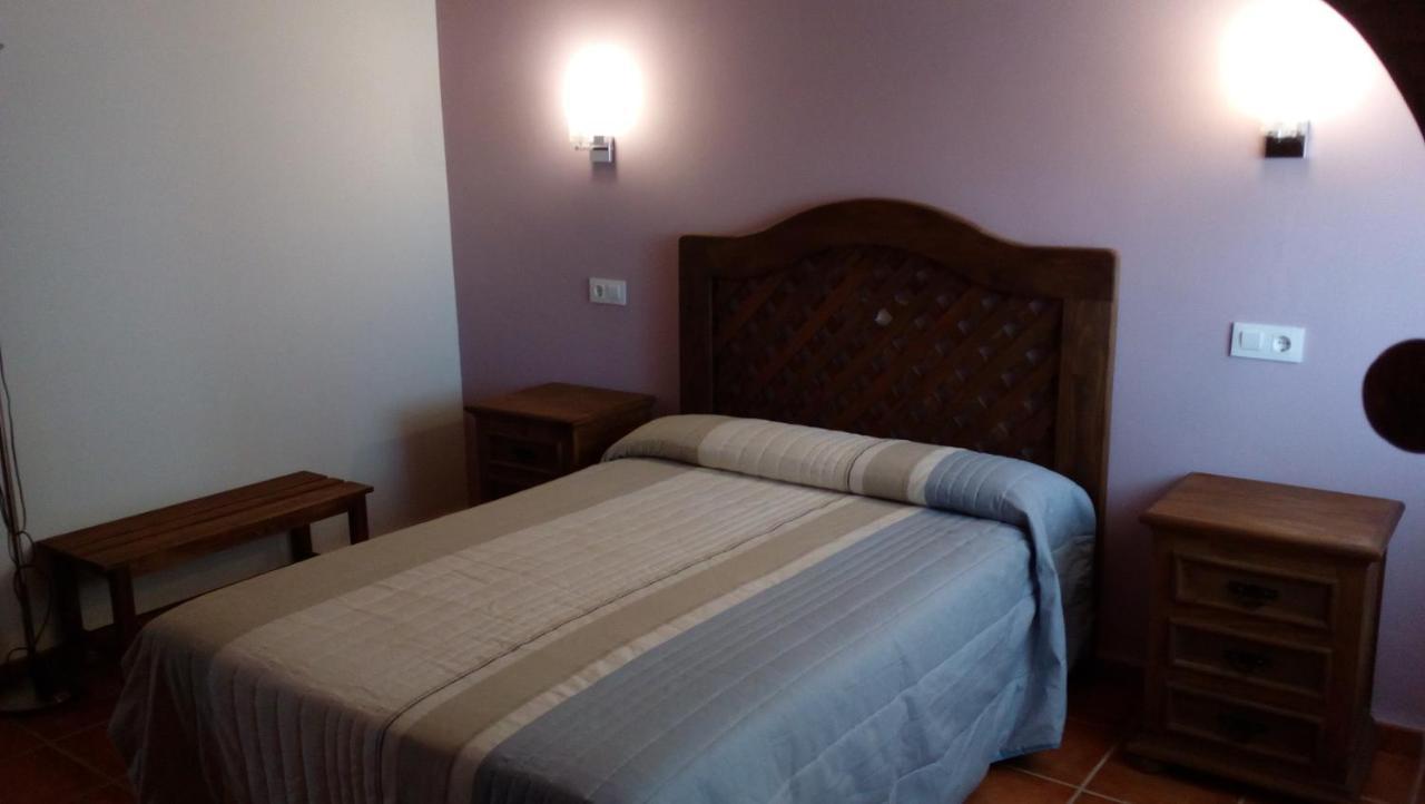 Apartamentos Rurales Casas De Los Maestros Talarrubias Esterno foto